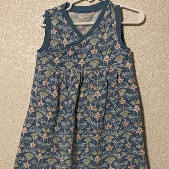 Set of 3 Dresses (Tea Collection and Janie and Jack) size 5 - Picture 4 of 10